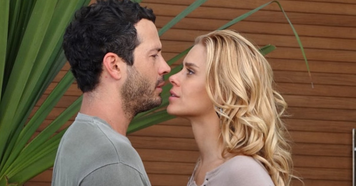 Quinzé (Malvino Salvador) e Teodora (Carolina Dieckmann) de Fina Estampa