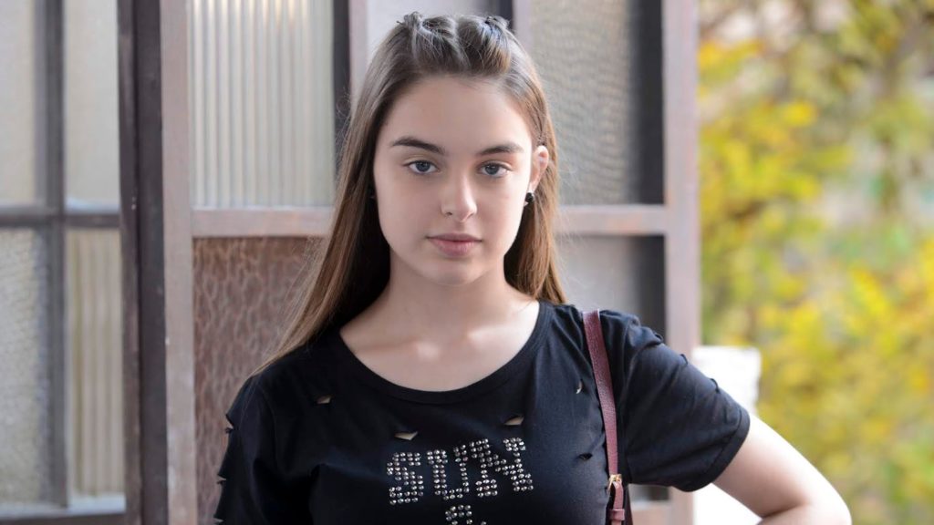 Raquel (Isabella Moreira) em As Aventuras de Poliana