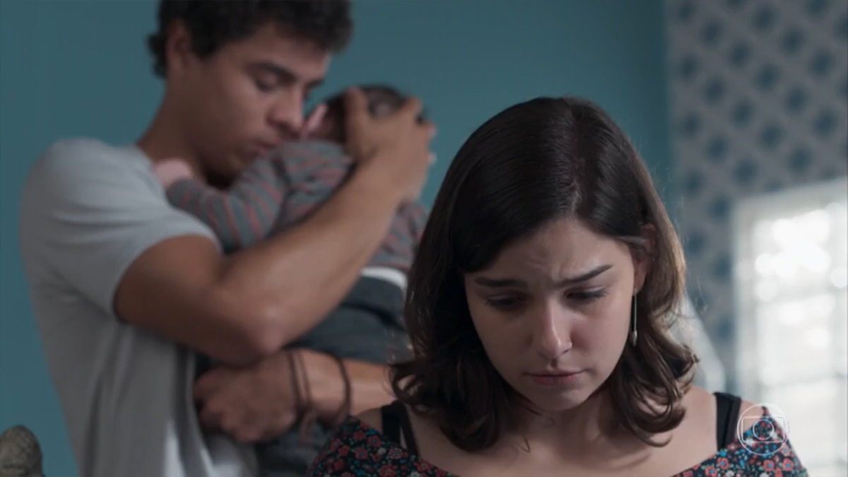 Tato (Matheus Abreu) e Keyla (Gabriela Medvedovski) em Malhação