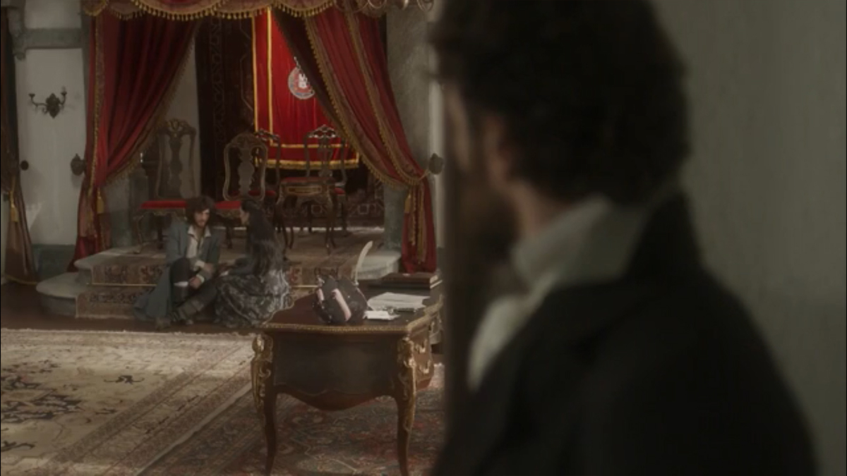 Thomas (Gabriel Braga Nunes) viagiando Joaquim (Chay Suede) e Anna (Isabelle Drummond) em Novo Mundo