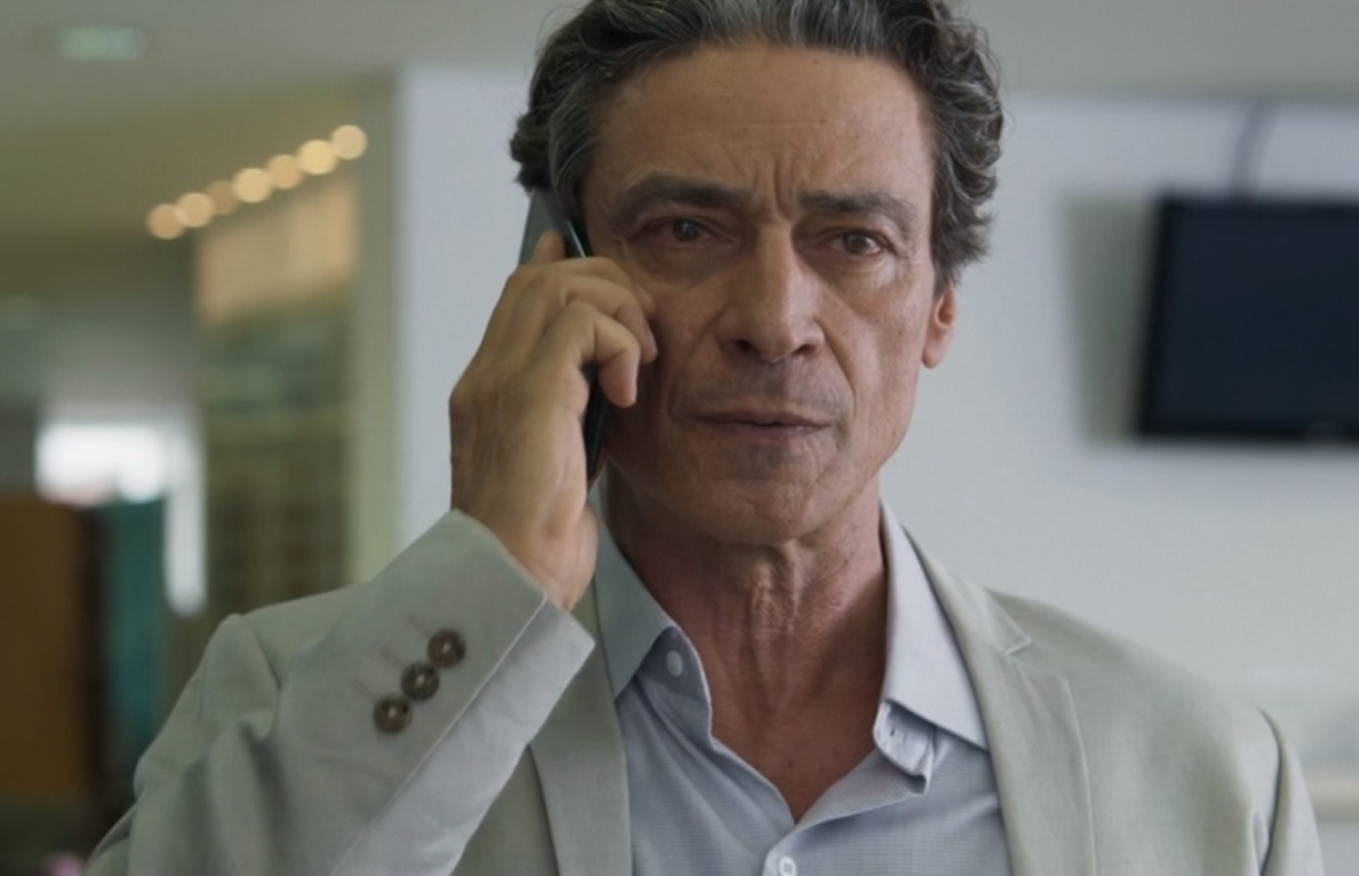 Miguel (Luiz Carlos Vasconcelos) em Aruanas