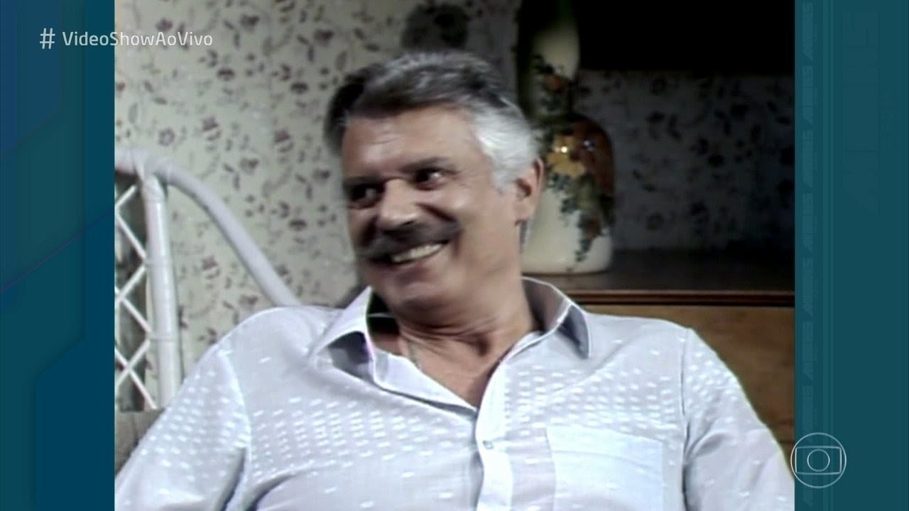 Amadeu (Hélio Souto) em Brega & Chique