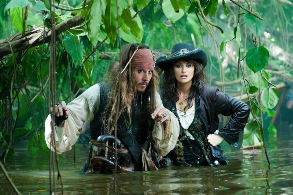 Piratas do Caribe: Navegando em Águas Misteriosas