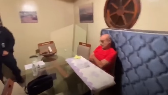 Fabrício Queiroz, durante operação da PF