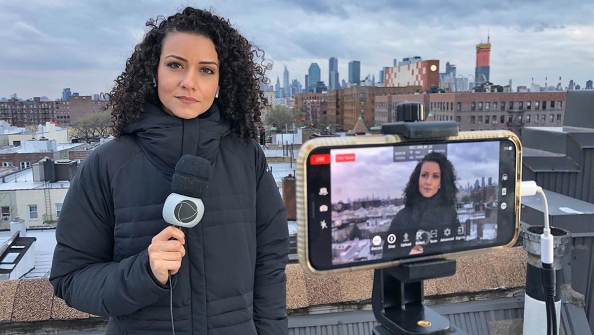 Evelyn Bastos é a correspondente internacional da Record TV em Miami (Reprodução: Instagram)
