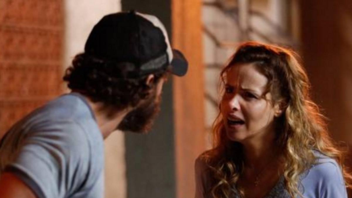 Dino (Paulo Rocha) e Gilda (Leona Cavalli) de Totalmente Demais