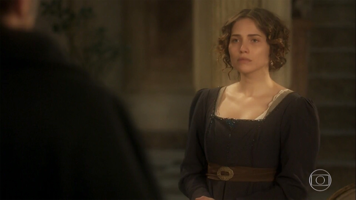 Leopoldina (Letícia Colin) em Novo Mundo