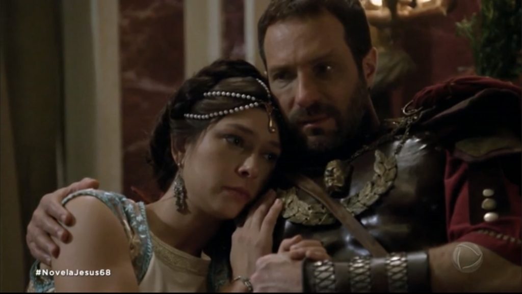 Maria Madalena (Day Mesquita) e Petronius (Fernando Pavão) em Jesus