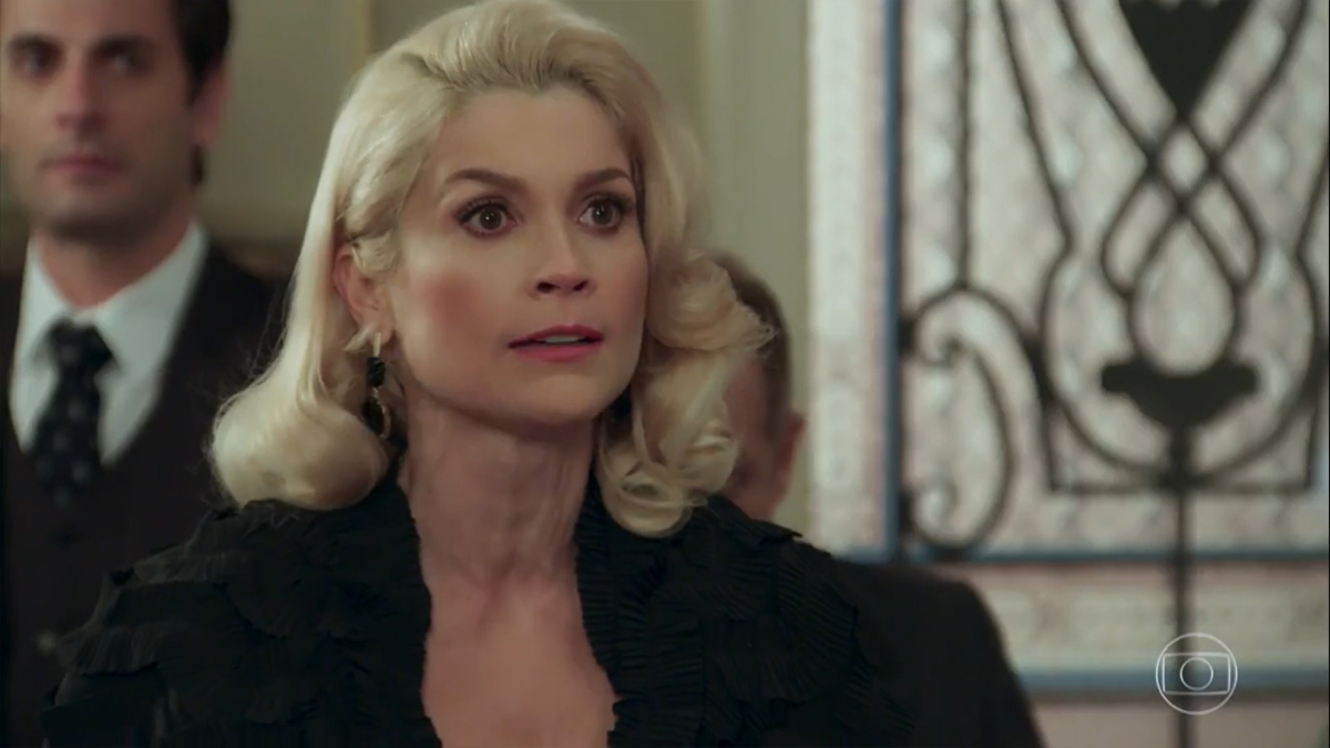 Sandra (Flávia Alessandra) em Êta Mundo Bom!
