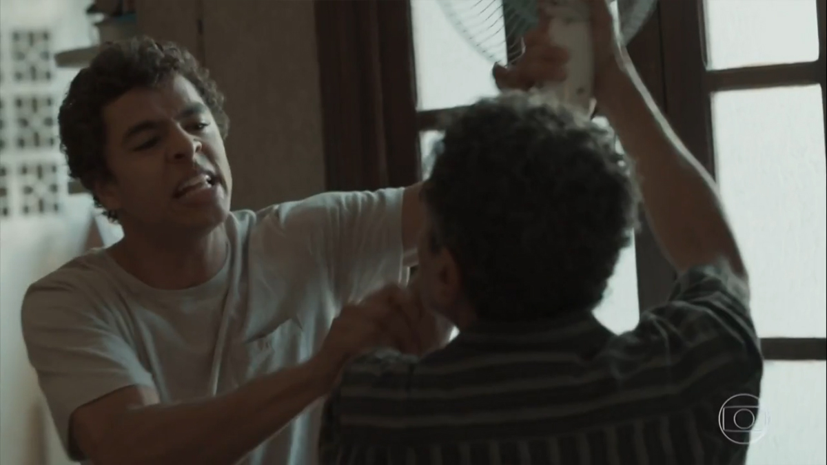 Tato (Matheus Abreu) e Aldo (Claudio Jaborandy) em Malhação