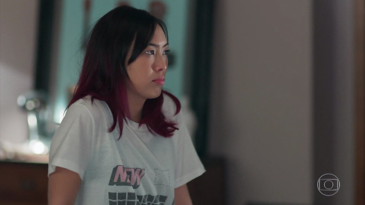 Tina (Ana Hikari) em Malhação