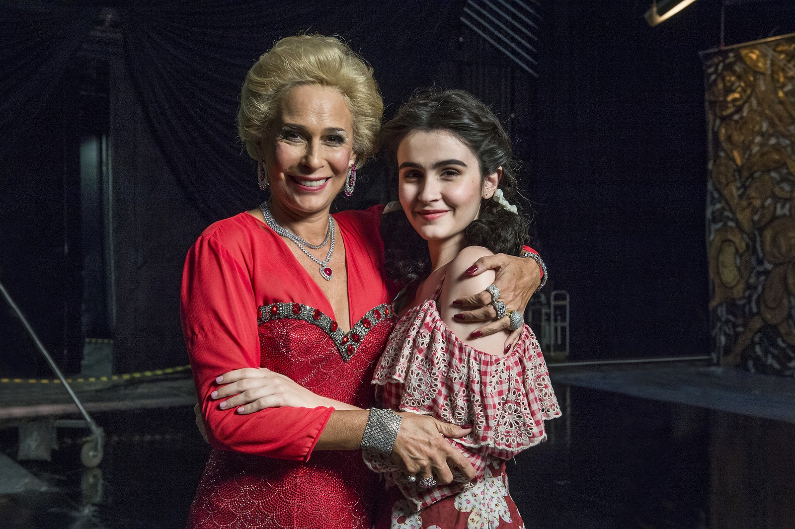 Andrea Beltrão e Valentina Herszage vivem Hebe