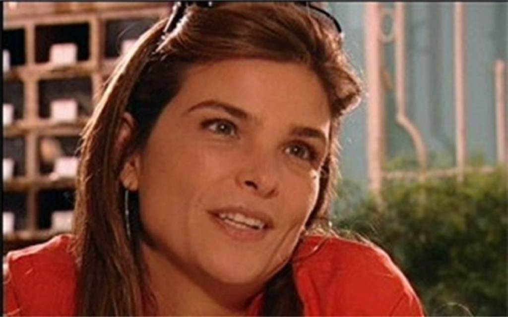Alicinha (Cristiana Oliveira) em O Clone
