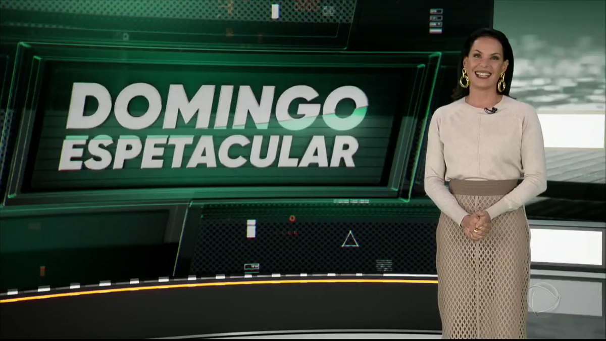 Carolina Ferraz no Domingo Espetacular