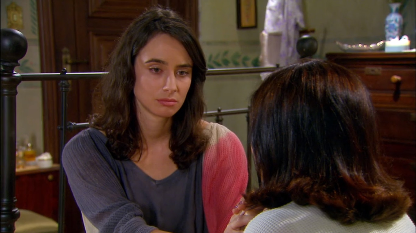Gabi (Naiumi Goldoni) e Sofia (Liza Vieira)