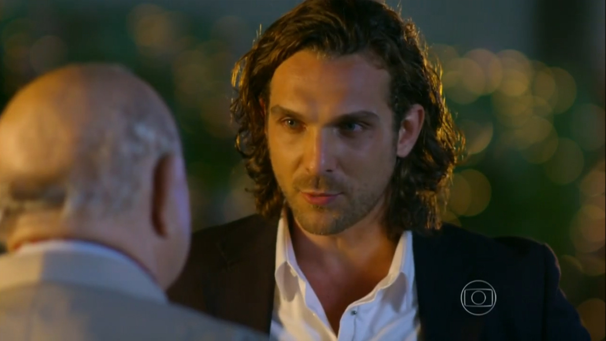 Dionísio (Sérgio Mamberti) e Alberto (Igor Rickli) em Flor do Caribe