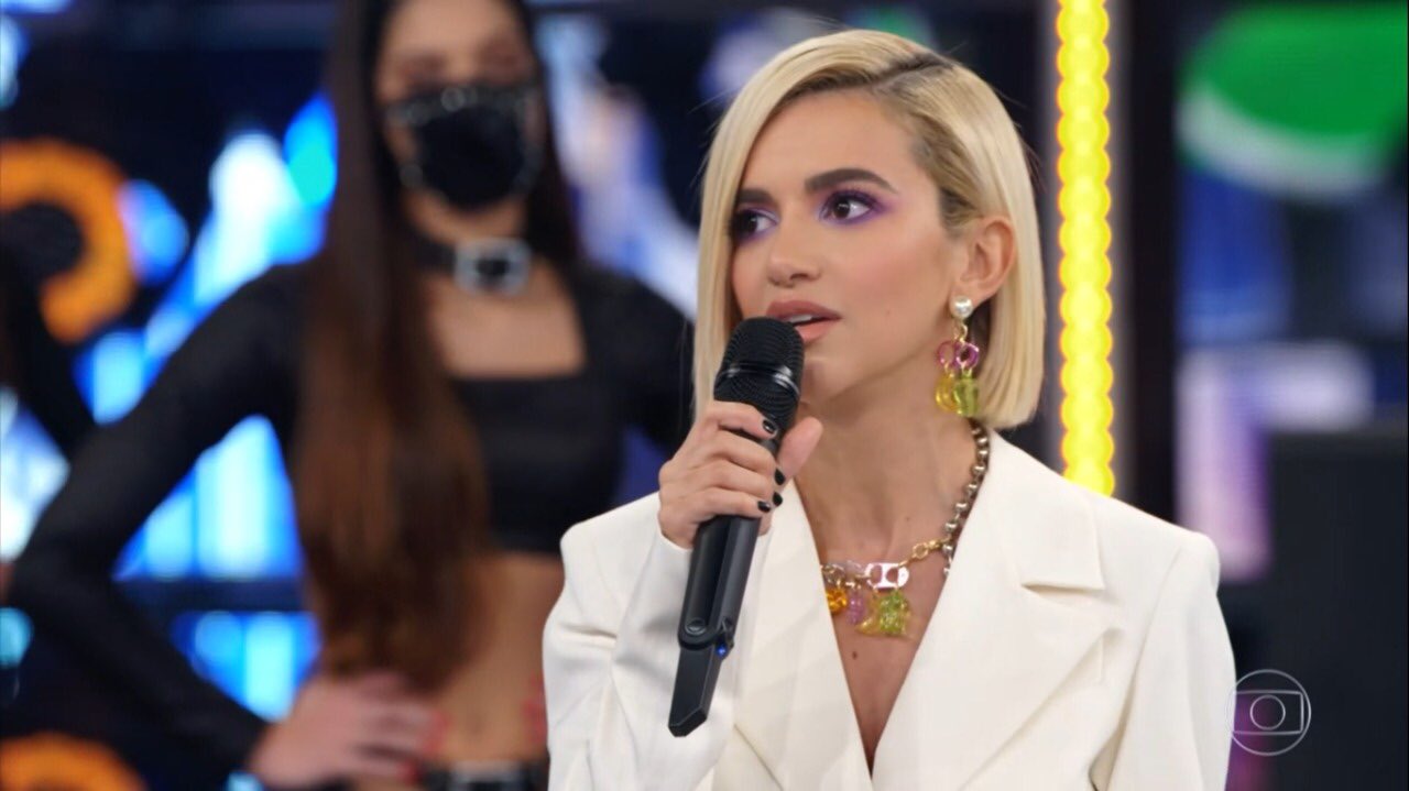 Manu Gavassi surge de surpresa no Domingão do Faustão (Reprodução: TV Globo)