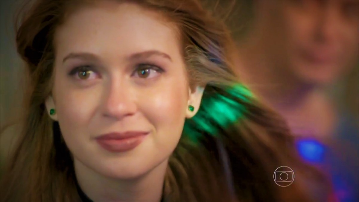 Eliza (Marina Ruy Barbosa) em Totalmente Demais