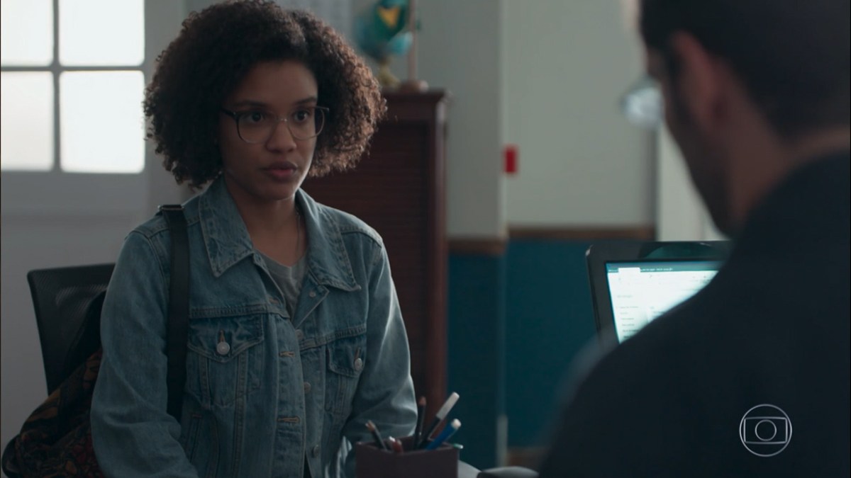 Ellen (Heslaine Vieira) e Bóris (Mouhamed Harfouch) em Malhação