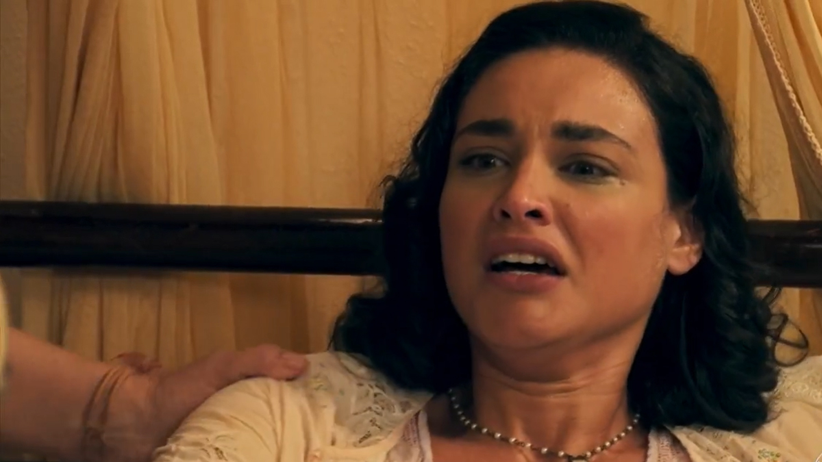 Filomena (Débora Nascimento) em Êta Mundo Bom!