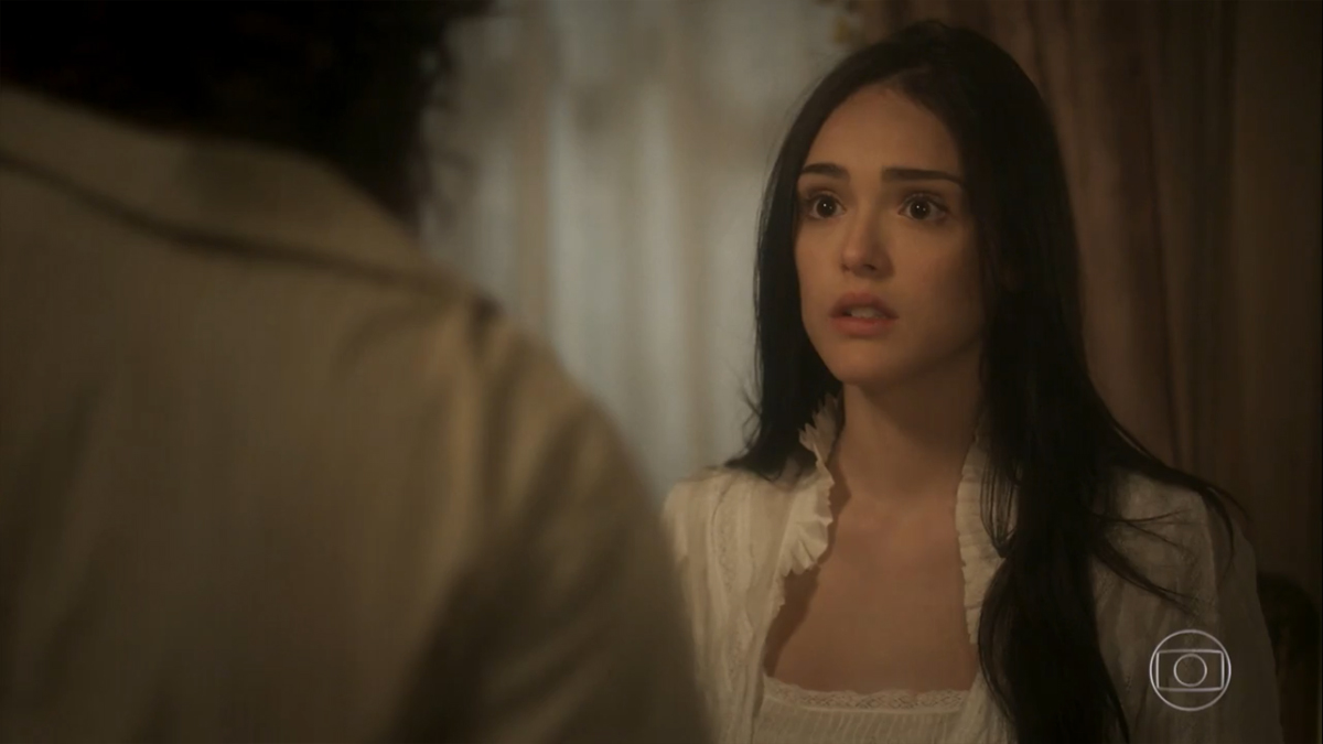 Joaquim (Chay Suede) e Anna (Isabelle Drummond) em Novo Mundo