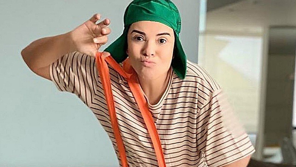 Mara Maravilha vestida de Chaves