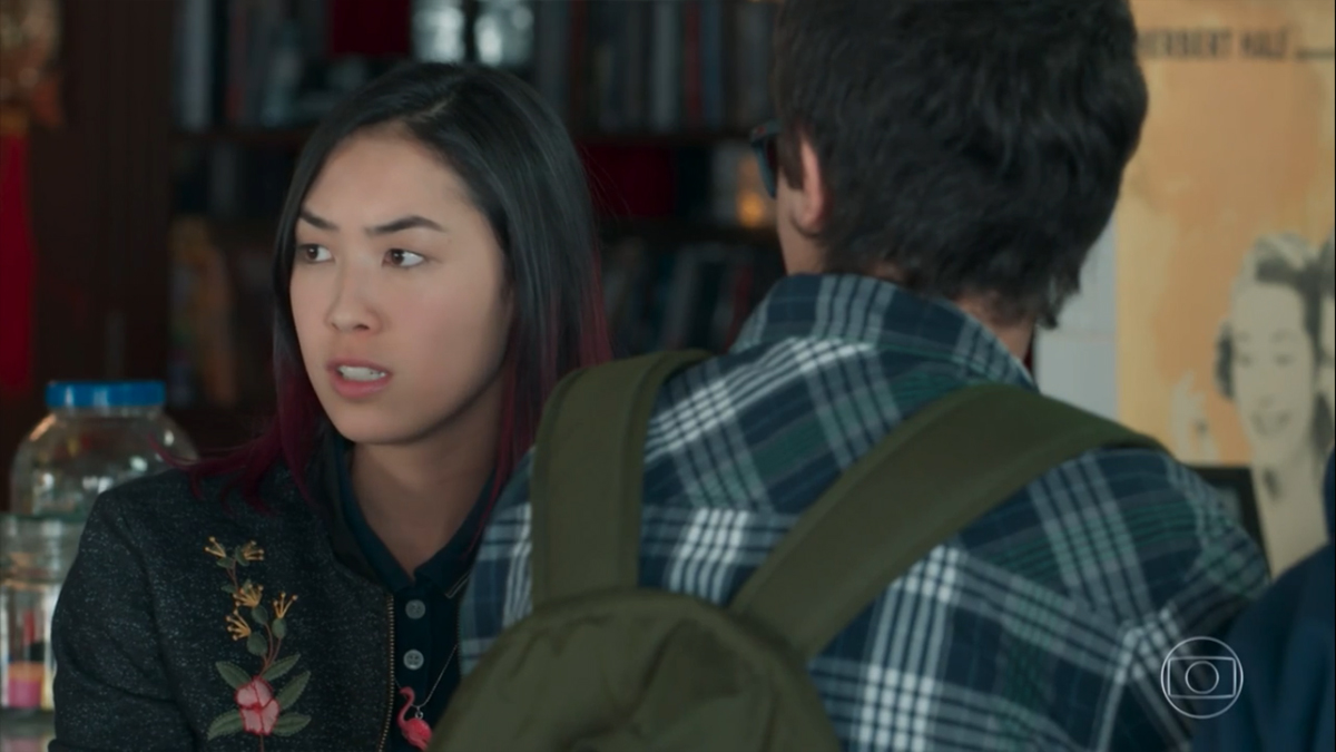 Tina (Ana Hikari) em Malhação