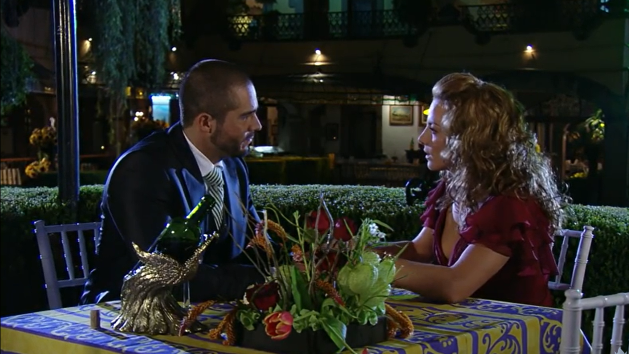 José Ron e Silvia Navarro como Matias e Renata em Quando me Apaixono (Reprodução / OK.ru)