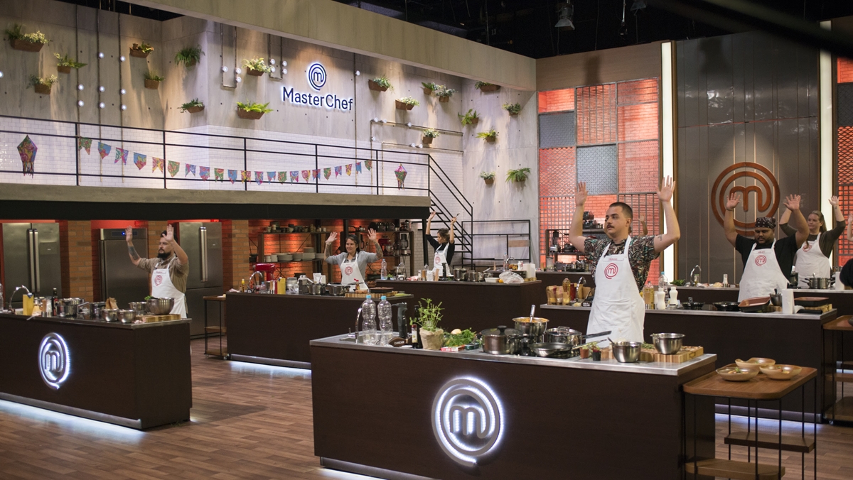 Oito novos competidores disputam o troféu MasterChef nesta terça (11) (Divulgação: Band)