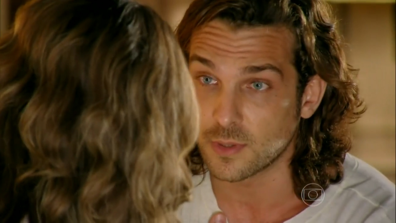 Ester (Grazi Massafera) e Alberto (Igor Rickli) em Flor do Caribe