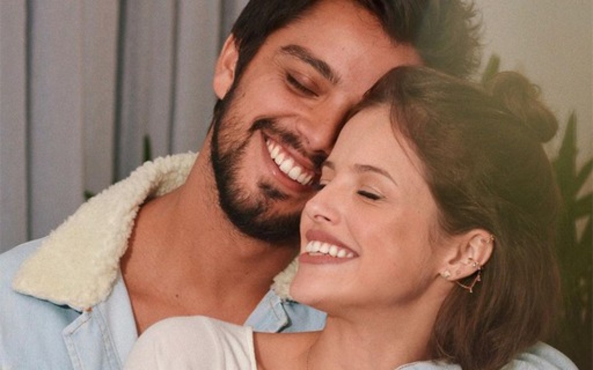 Rodrigo Simas e Agatha Moreira