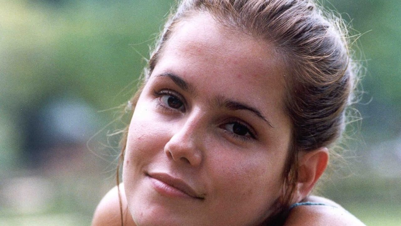 Íris (Deborah Secco), de Laços de Família
