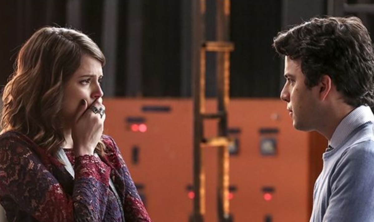 Camila (Agatha Moreira) e Enéas (Johnnas Oliva) de Haja Coração