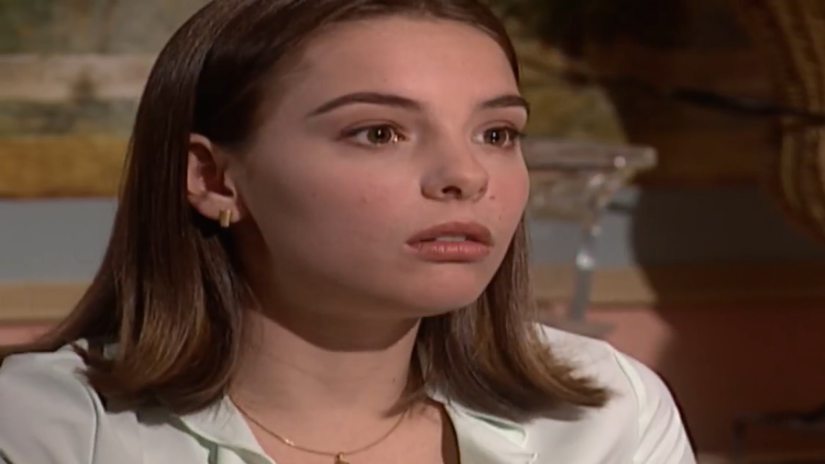 Clara (Regiane Alves) em Laços de Família