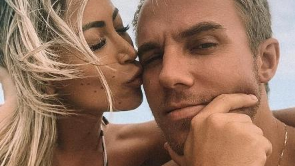 Carol Narizinho e Gustavo Fischer