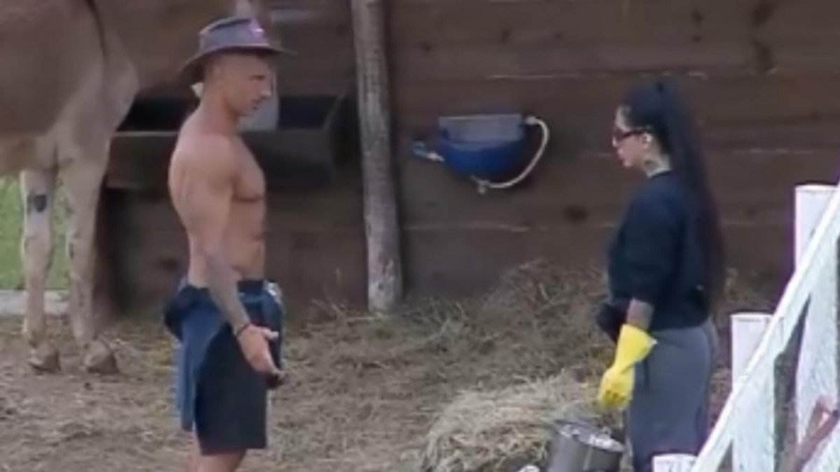 Juliano Ceglia e MC Mirella