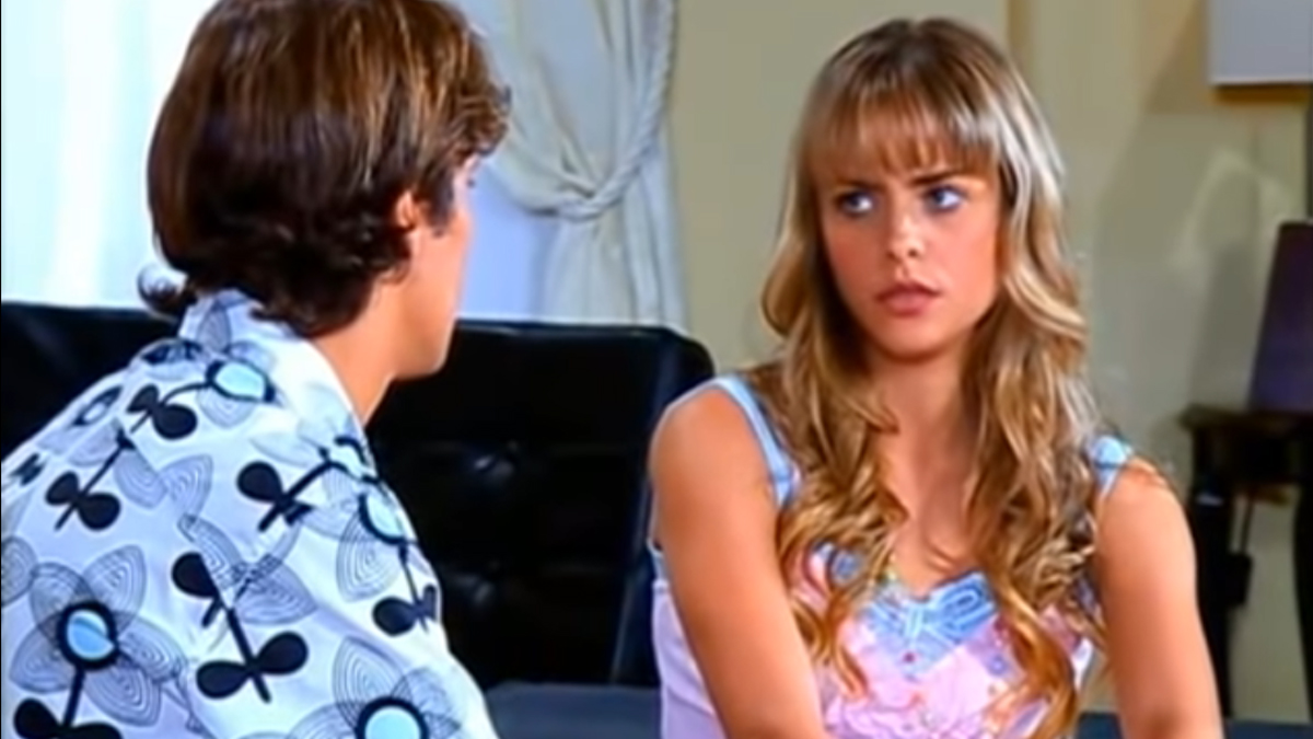 Guto (Gustavo Leão) e Flor (Juliana Silveira) em Malhação