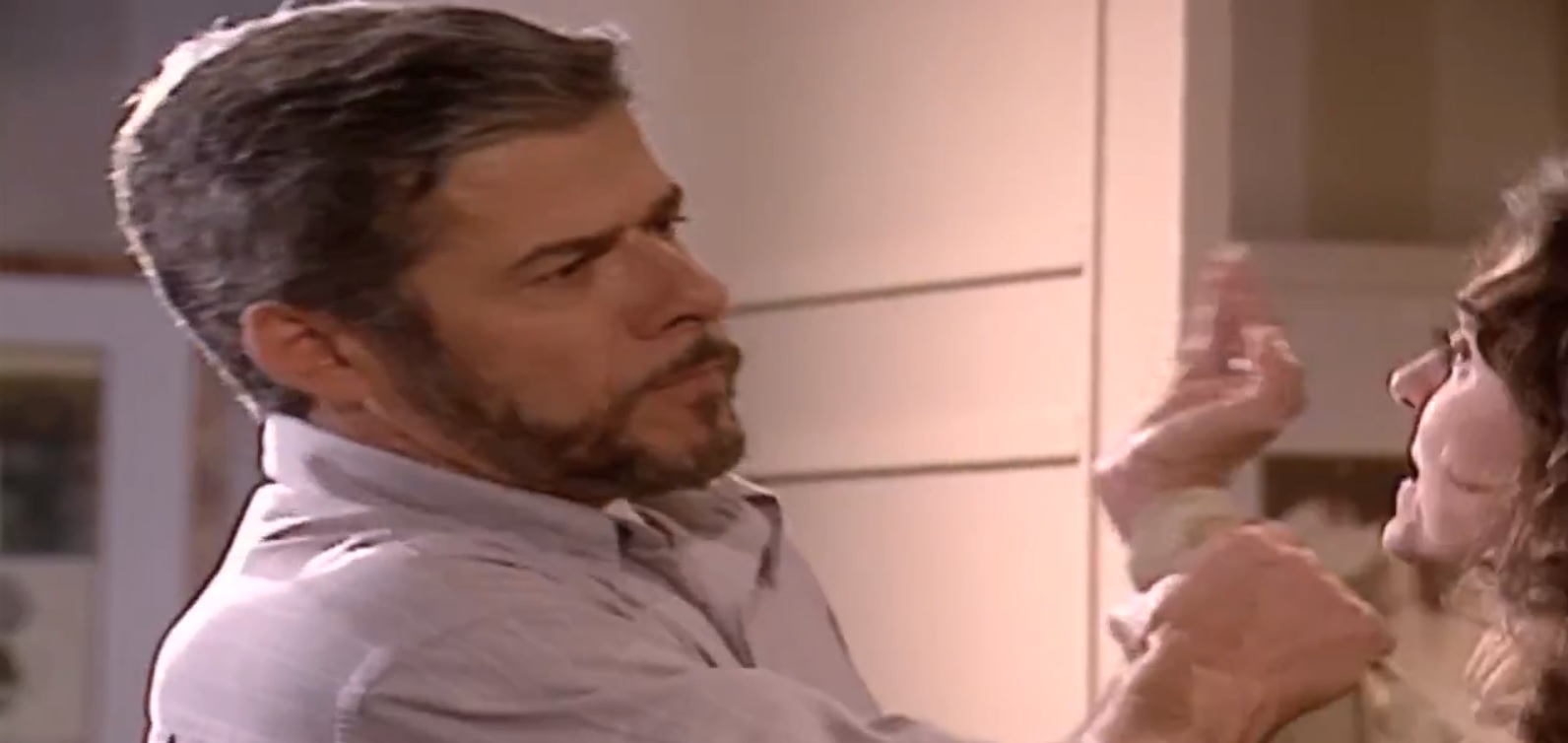 Pedro (José Mayer) e Sílvia (Eliete Cigarini) de Laços de Família
