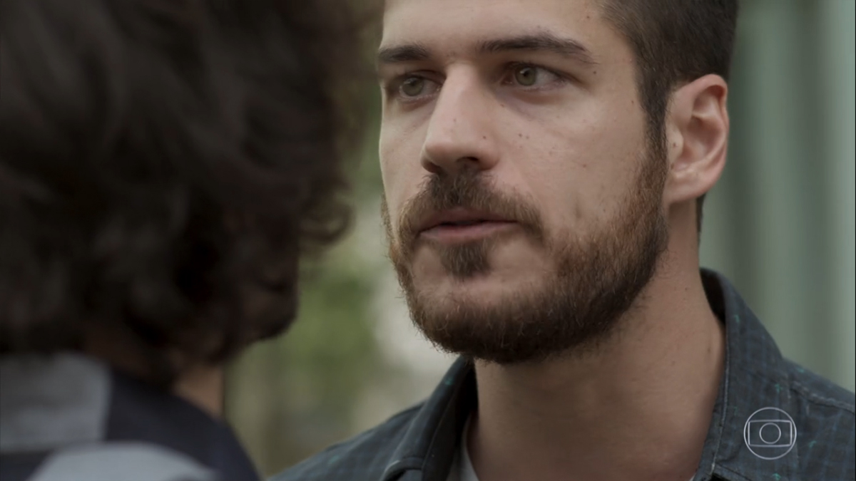 Ruy (Fiuk) e Zeca (Marco Pigossi) em A Força do Querer