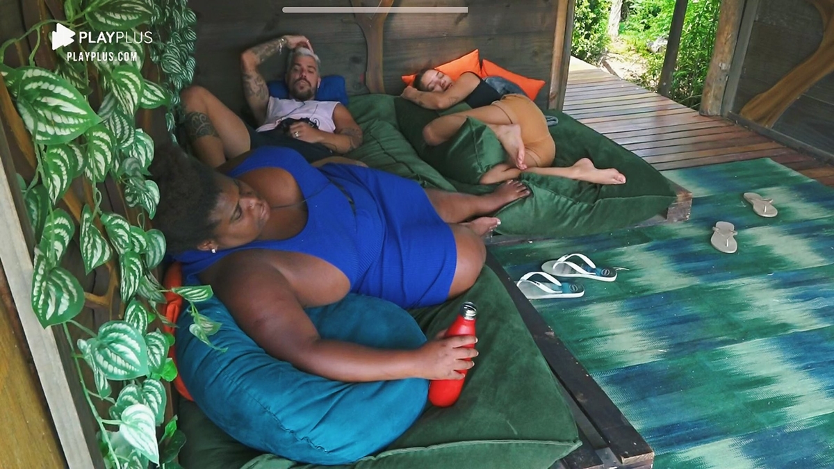 Jojo Todynho pede oração de Edir Macedo por casua de brigas na casa (Reprodução: PlayPlus)