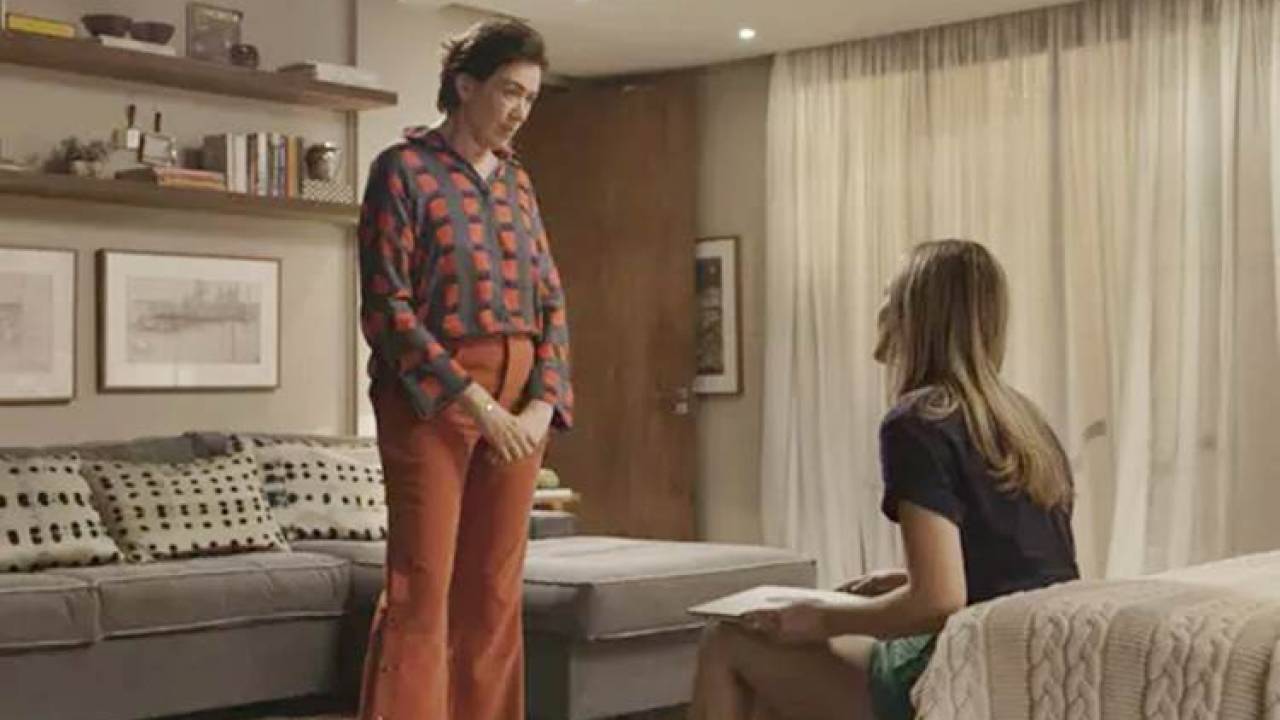 Silvana (Lilia Cabral) e Simone (Juliana Paiva), em A Força do Querer