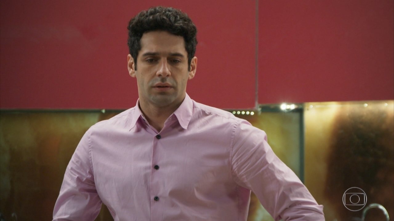 Beto (João Baldasserini) em Haja Coração