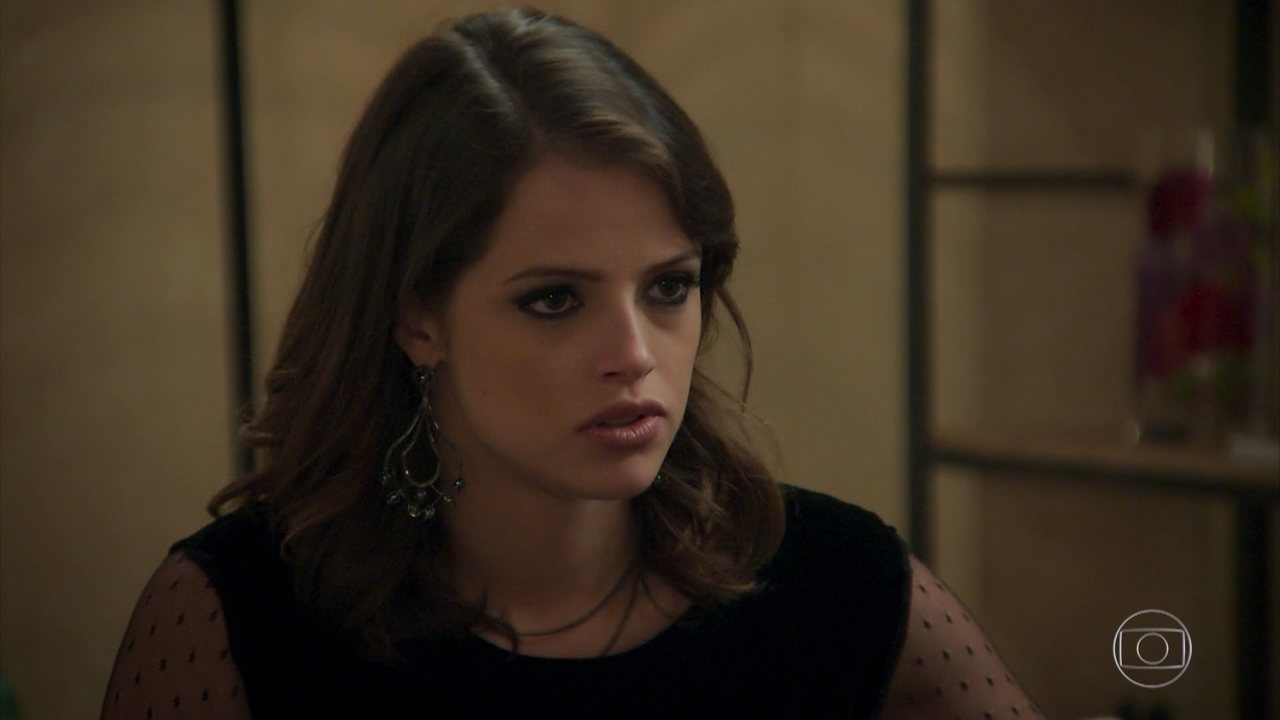 Camila (Agatha Moreira) em Haja Coração