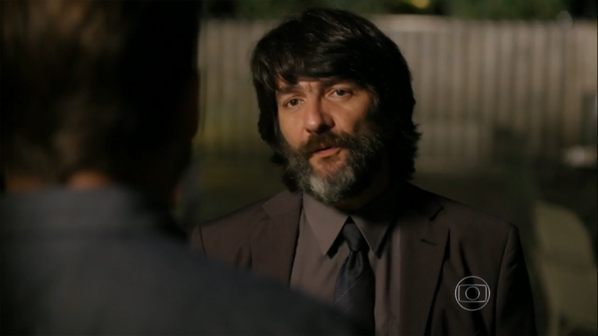 Cassiano (Henri Castelli) e Dom Rafael (Cesar Troncoso) em Flor do Caribe
