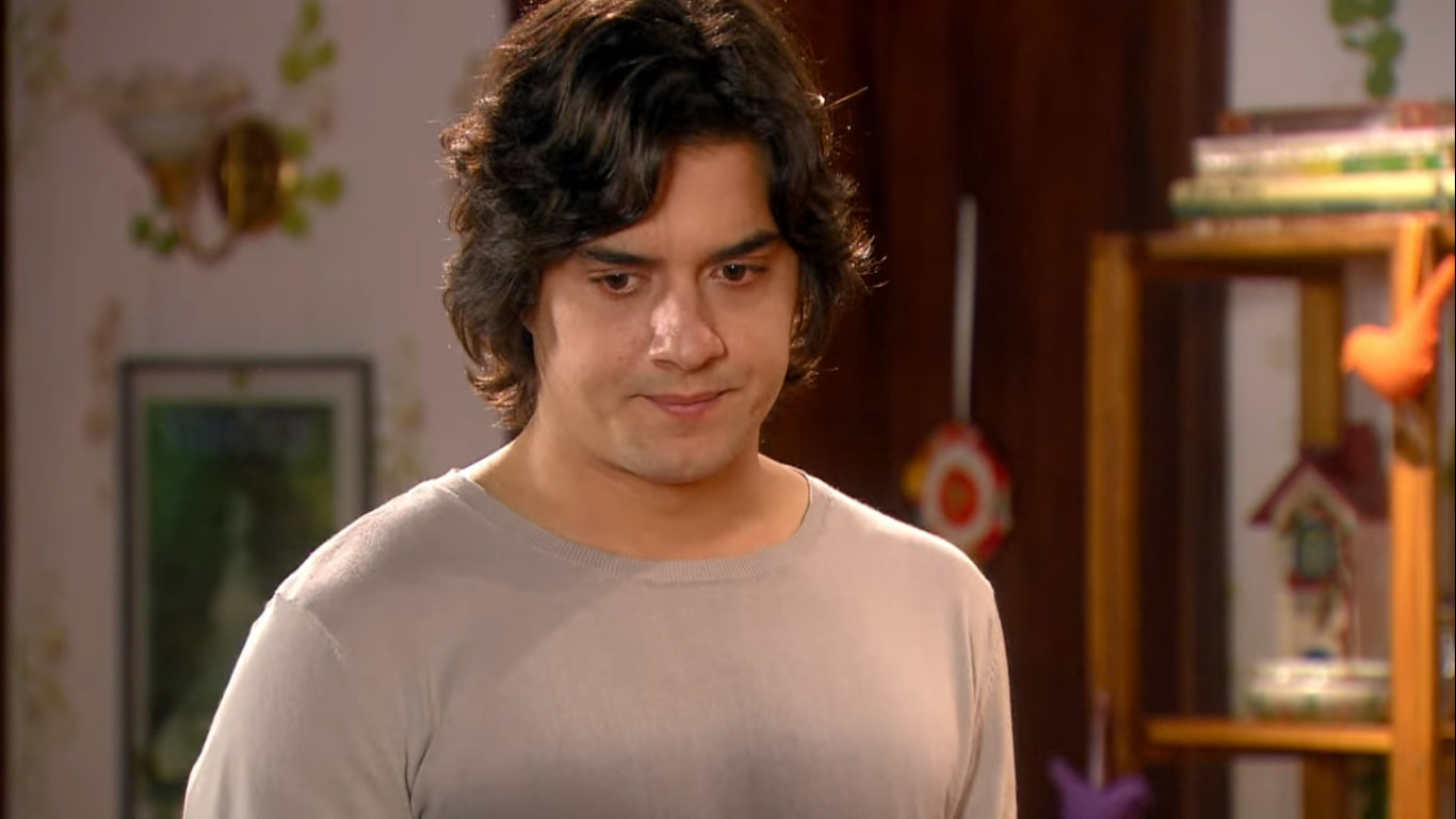 Júnior (Guilherme Boury) em