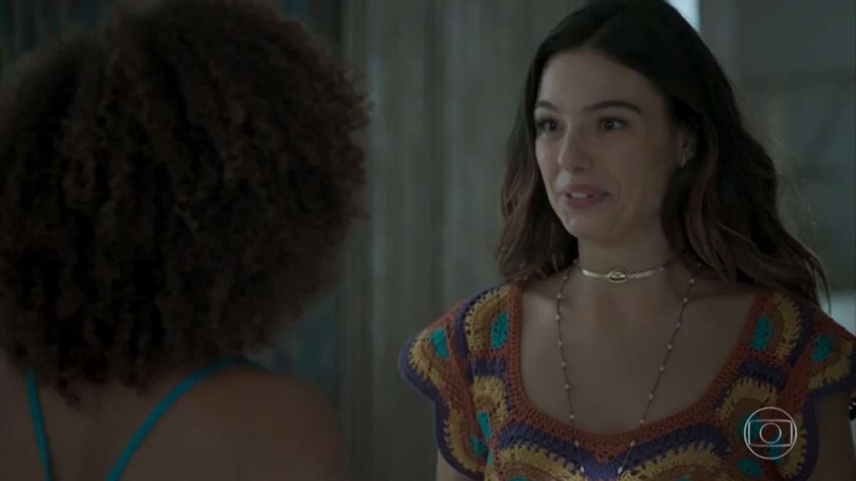 Marilda (Dandara Mariana) e Ritinha (Isis Valverde) em A Força do Querer