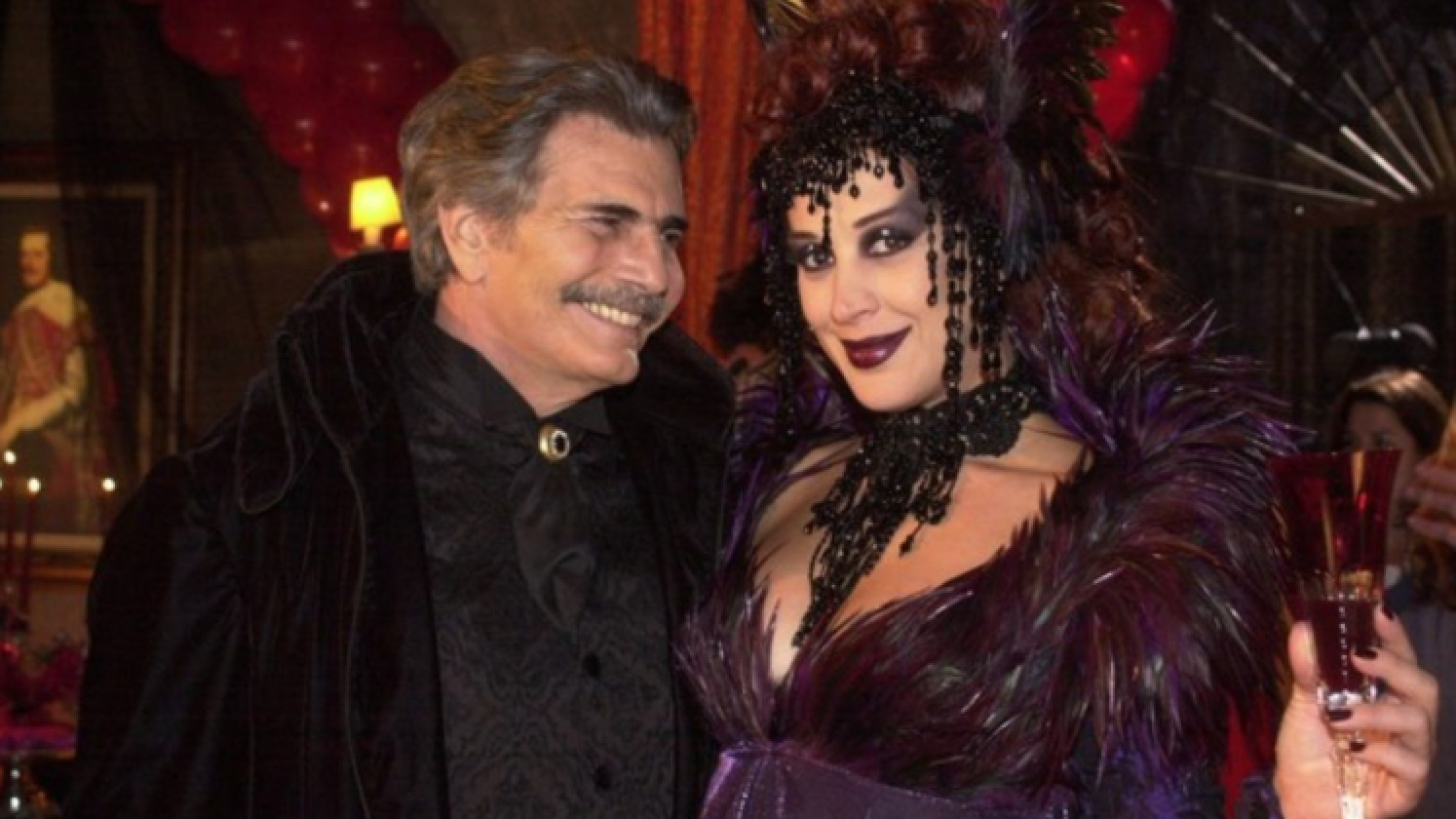Tarcísio Meira e Cláudia Raia em O Beijo do Vampiro (Divulgação / Globo)