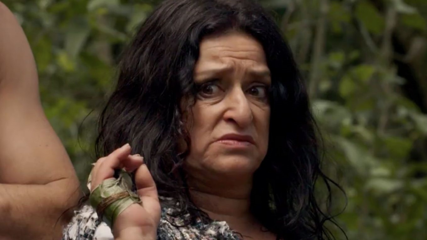 Teodora (Grace Gianoukas) em Haja Coração