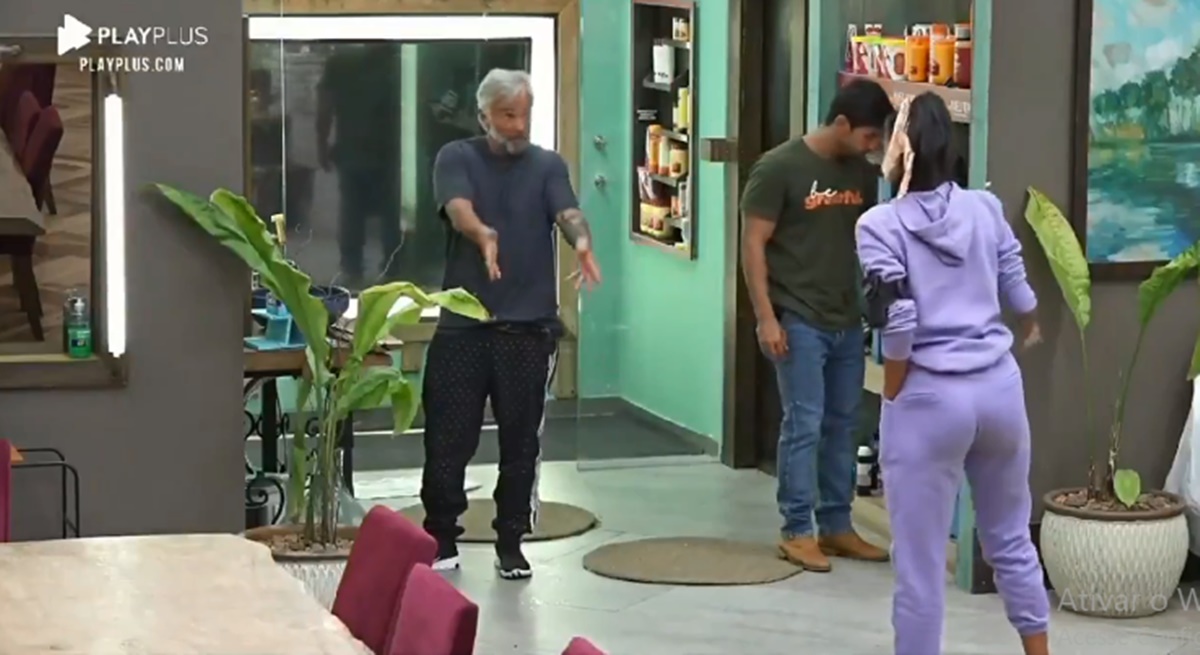 Jakelyne Oliveira e Mateus Carrieri discutem após prova de Fogo (Reprodução: PlayPlus)