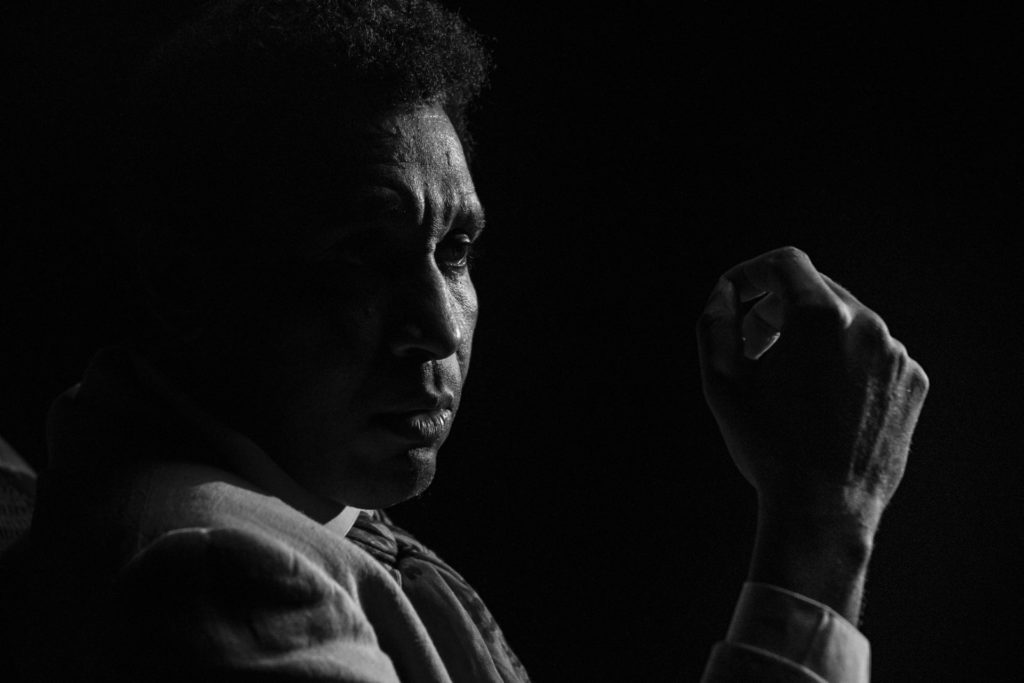 Baldwin ( Angelo Flávio), de Falas Negras